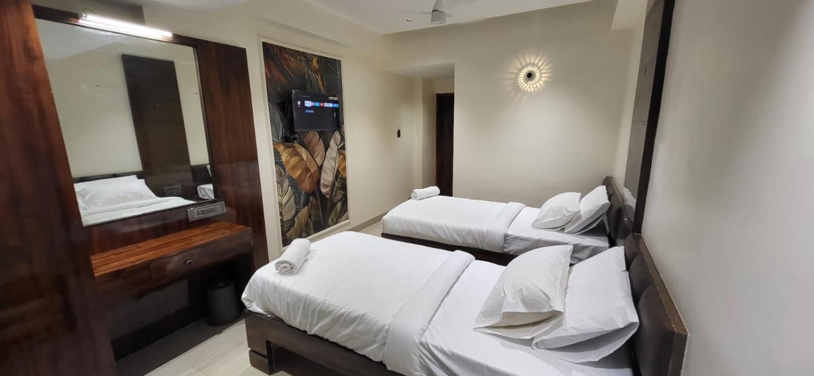 Model Grand Inn Bellary Exterior photo