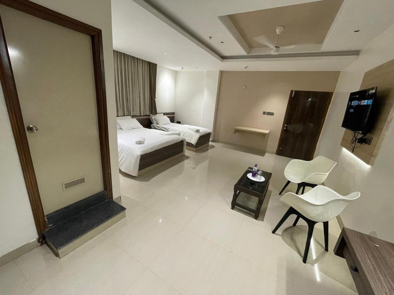 Model Grand Inn Bellary Exterior photo